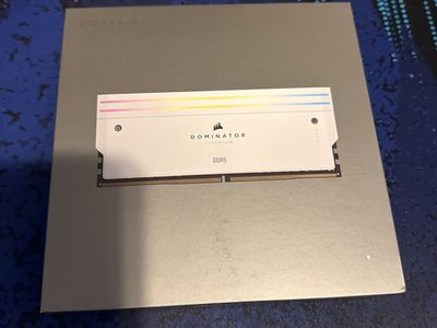 Corsair Dominator Titanium DDR5 16 x 2 (32 GB set) 7000 m/ts
