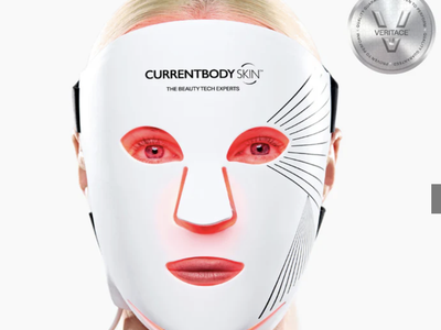 BRAND NEW IN BOX CurrentBody LED Red Light Mask