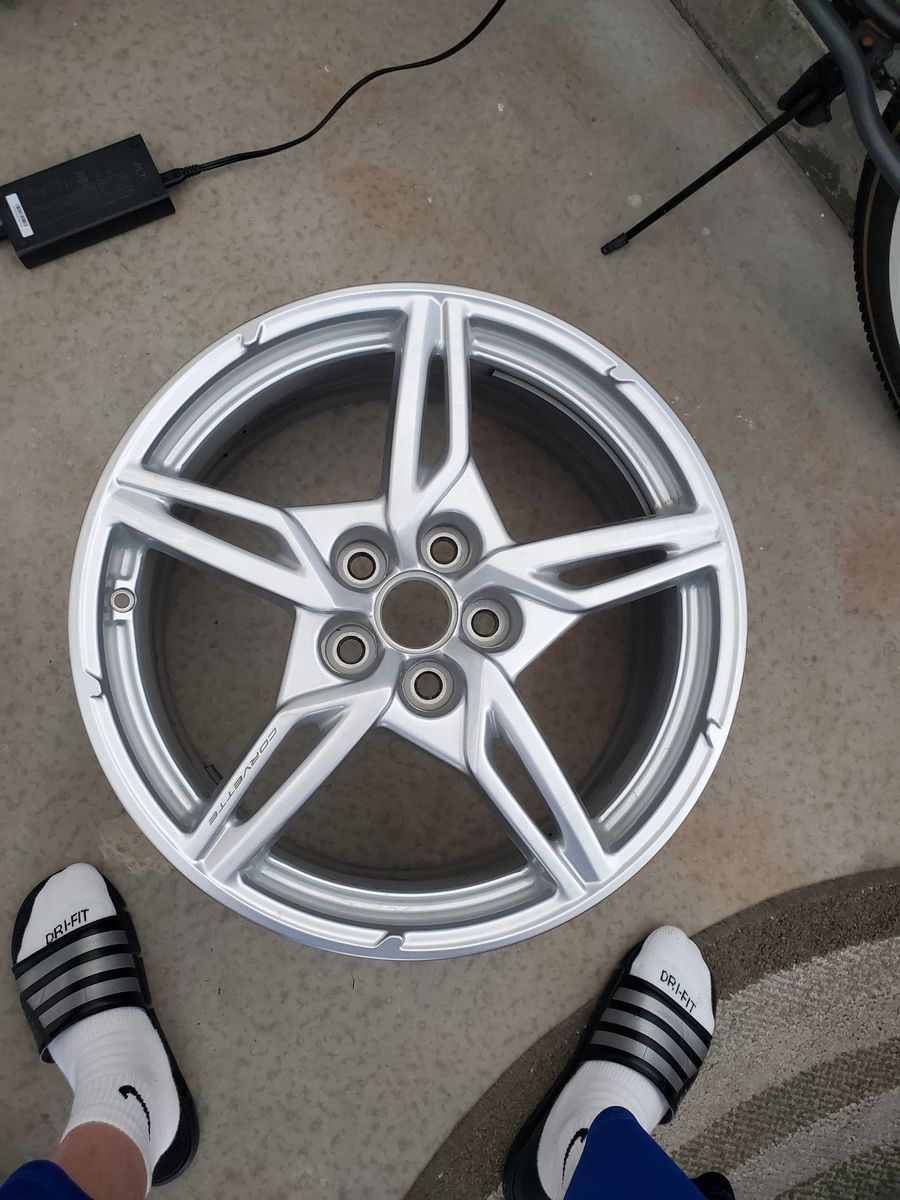 2023 C8 Wheels