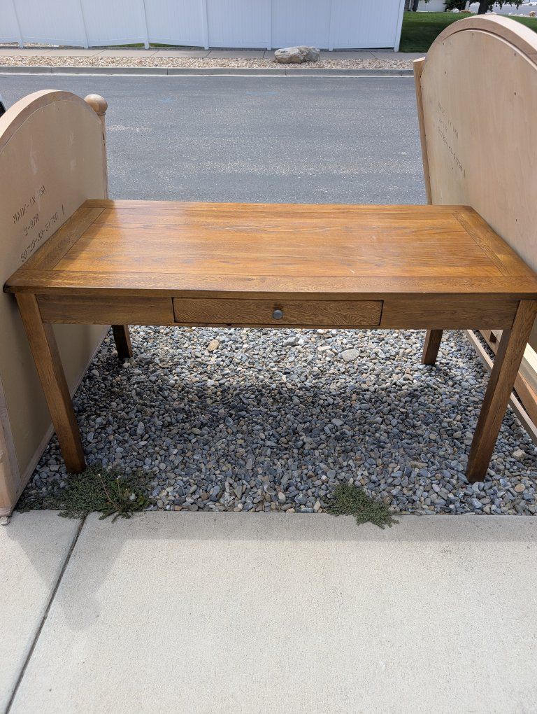 Large Desk