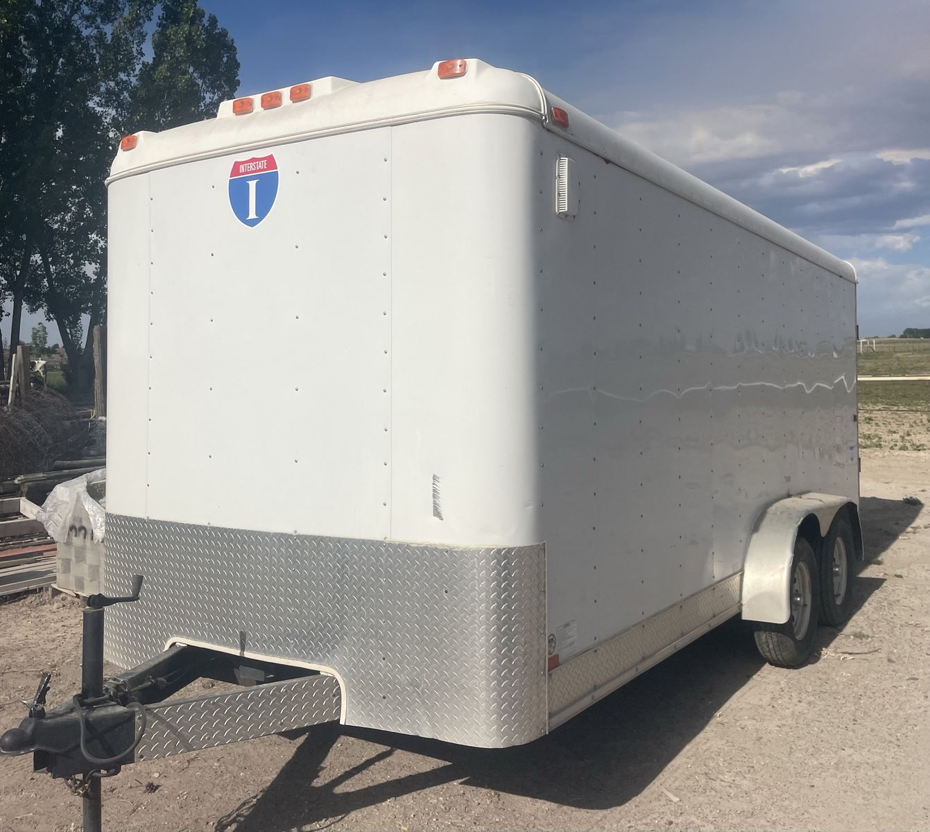 16’ INTERSTATE Dual axle trailer 2007
