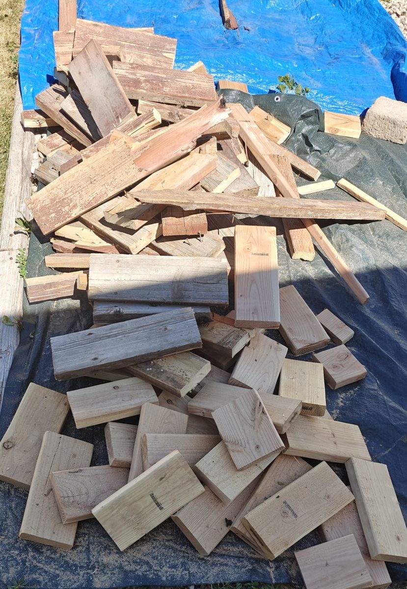 ** FREE FIREWOOD **