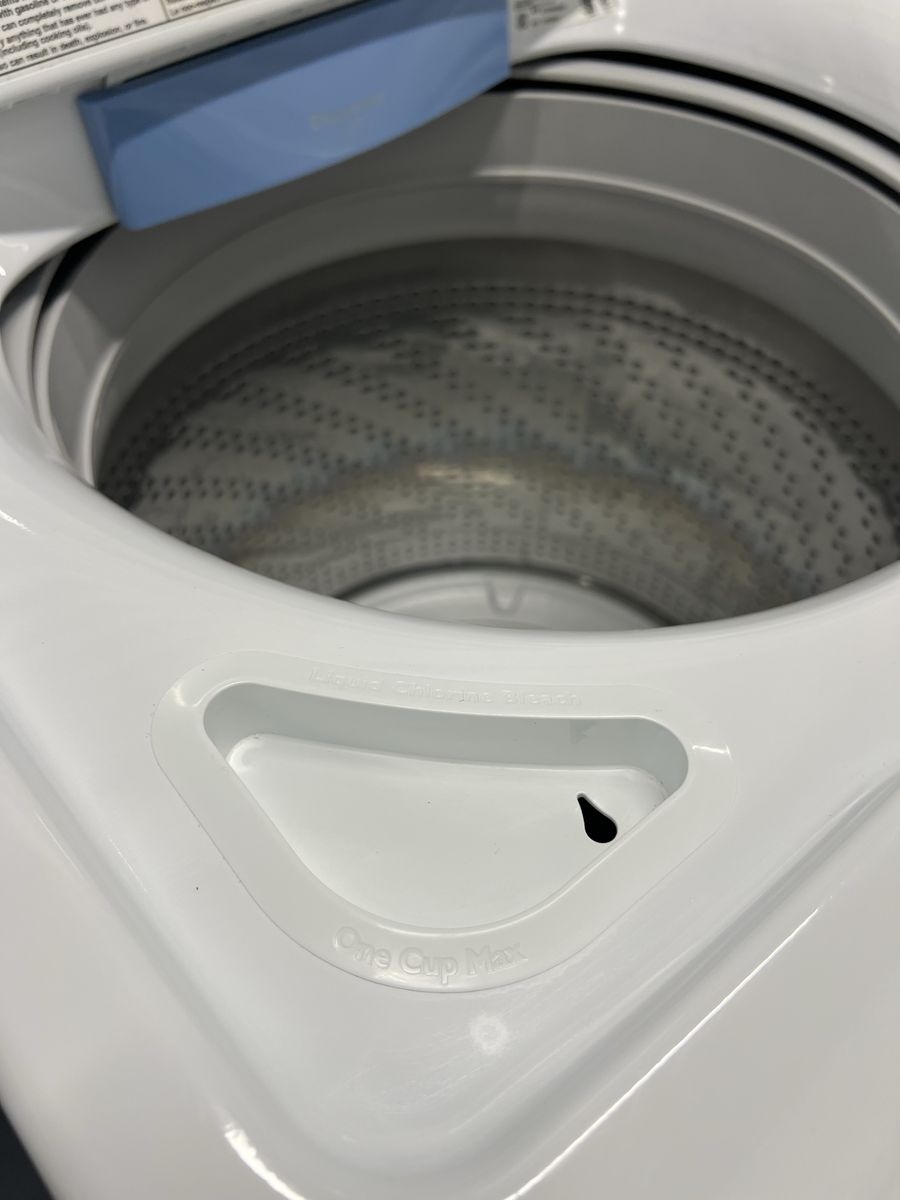 Main image 6