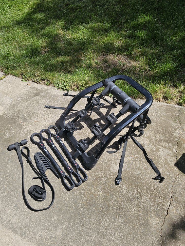 Yakima FullBack 3-Bike Trunk Rack and U-bars