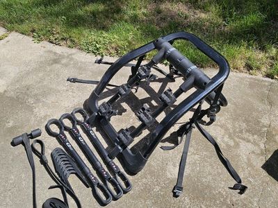 Yakima FullBack 3-Bike Trunk Rack and U-bars