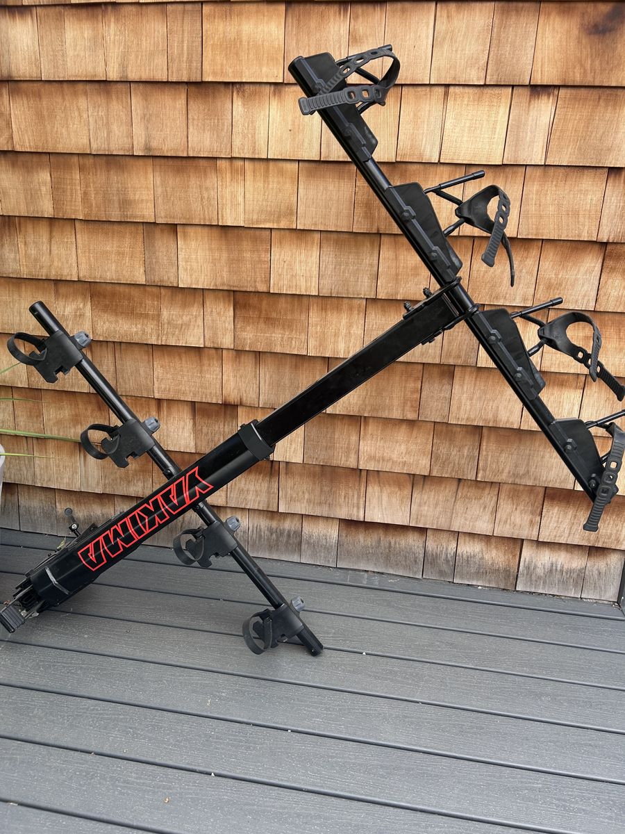 Yakima HangOver 4 Adjustable Vertical Steel Mountain Bike Hitch Rack for 4 Bikes