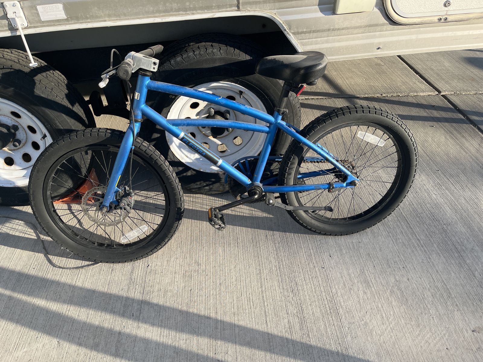Kids Bike. 20" With Flat Tire