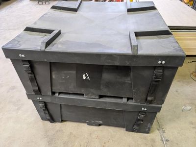 Heavy duty shipping/storage containers
