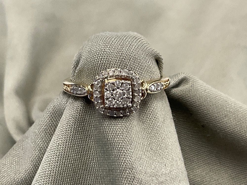 1.8gr 10K Yellow Gold Diamond Cluster Halo Ring Size 4.75