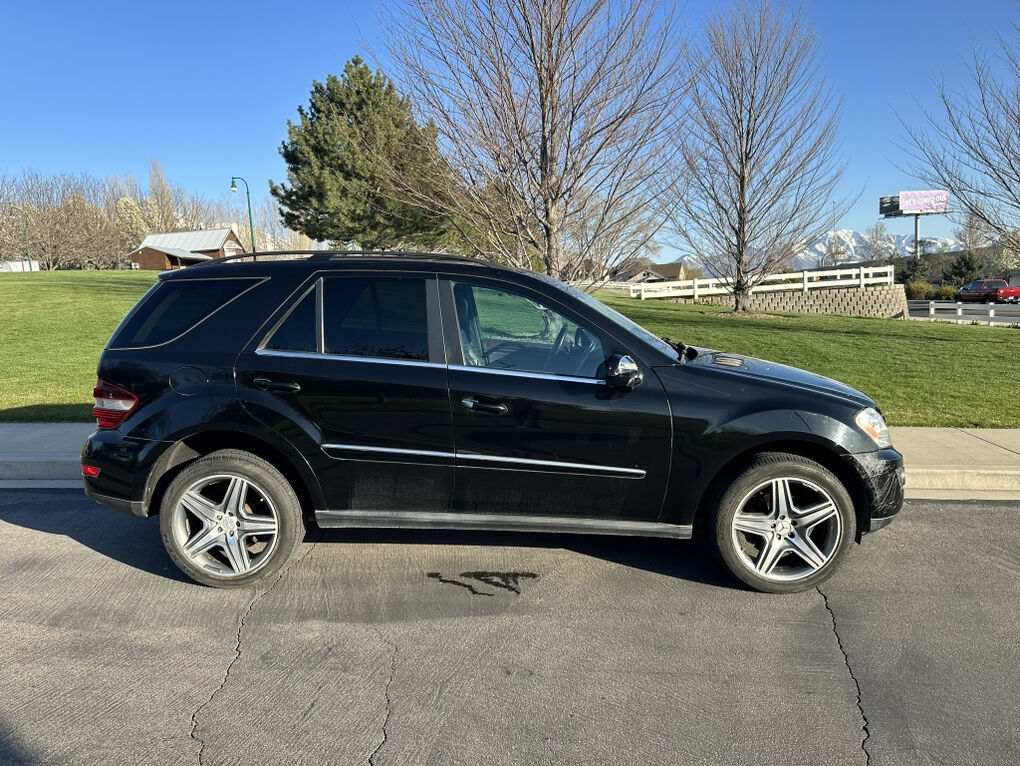 2010 Mercedes-Benz M-Class 