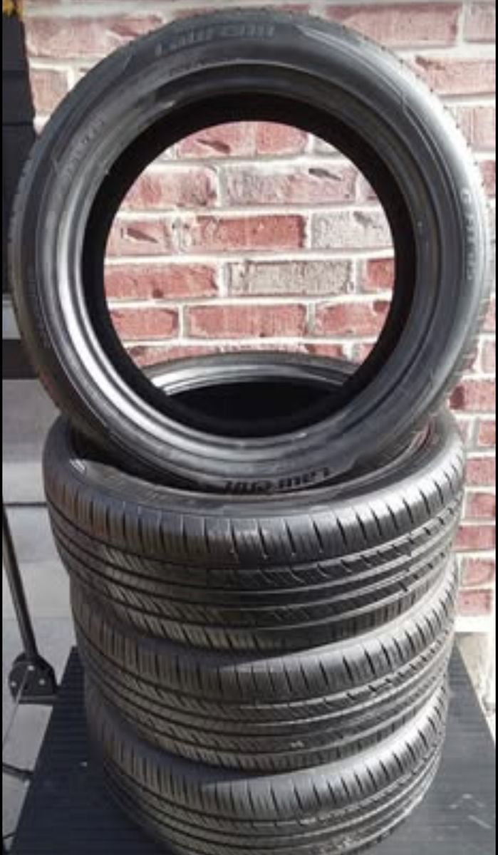 Set of 4 tires 205/50r17 Lauren G fit as