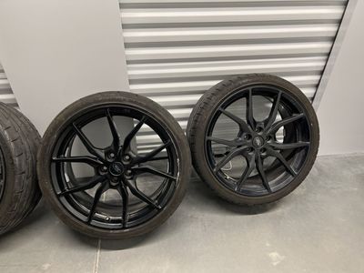Ford Focus RS 19 Inch Wheels and Tires