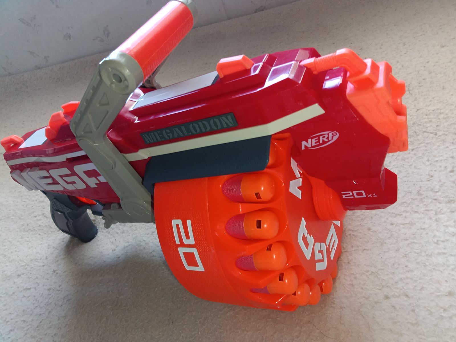 NERF GUN MEGA MEGALODON WITH 60 DARTS LIKE NEW