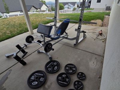 Nautilus Weight Bench with Squat Rack & Barbell Set - and squate cage- curl bar -Home Gym Equipment