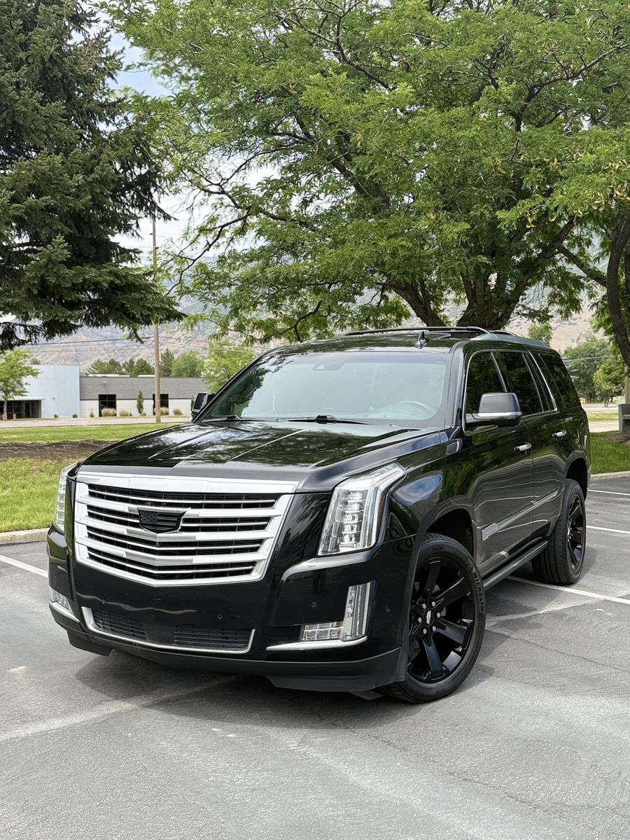 2017 Cadillac Escalade Platinum Sport