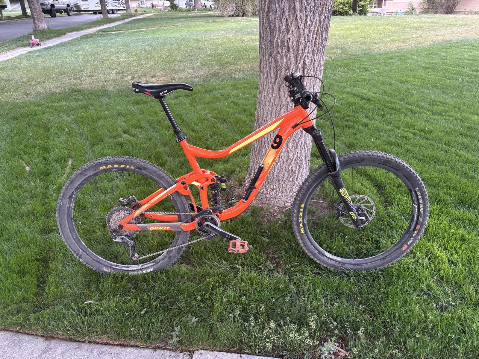Giant Reign Full Suspension MTB