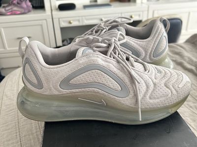 Nike Air Max 720 Wolf Grey Sneakers Men's Size 10.5 with Box