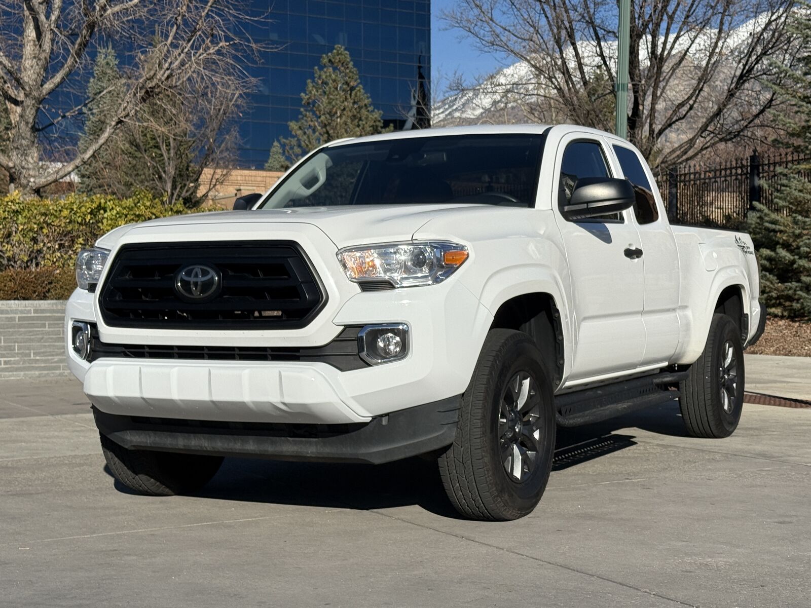2022 Toyota Tacoma SR