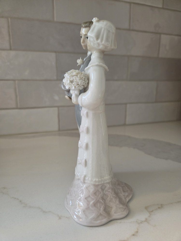 Main image 4
