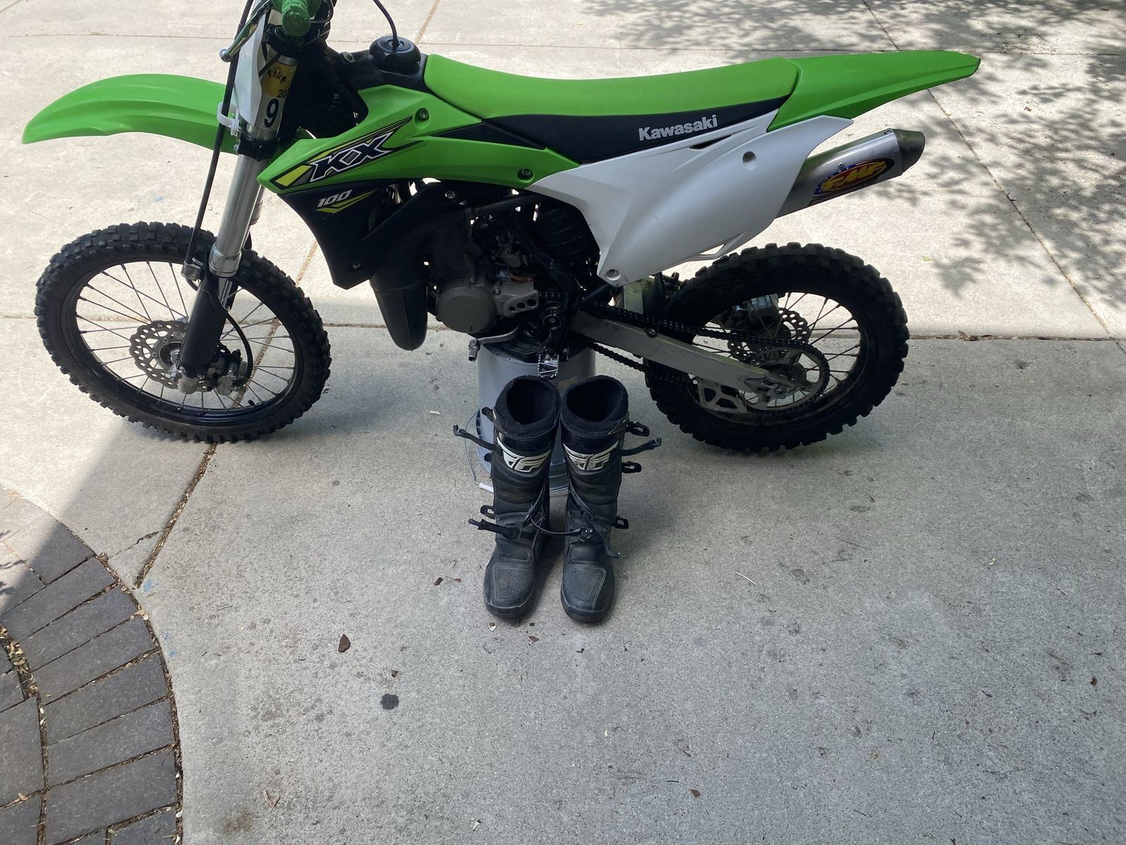 2018 Kawasaki KX100 Dirt Bike, Green/White, Excellent Condition, FMF Exhaust, Off-Road Ready