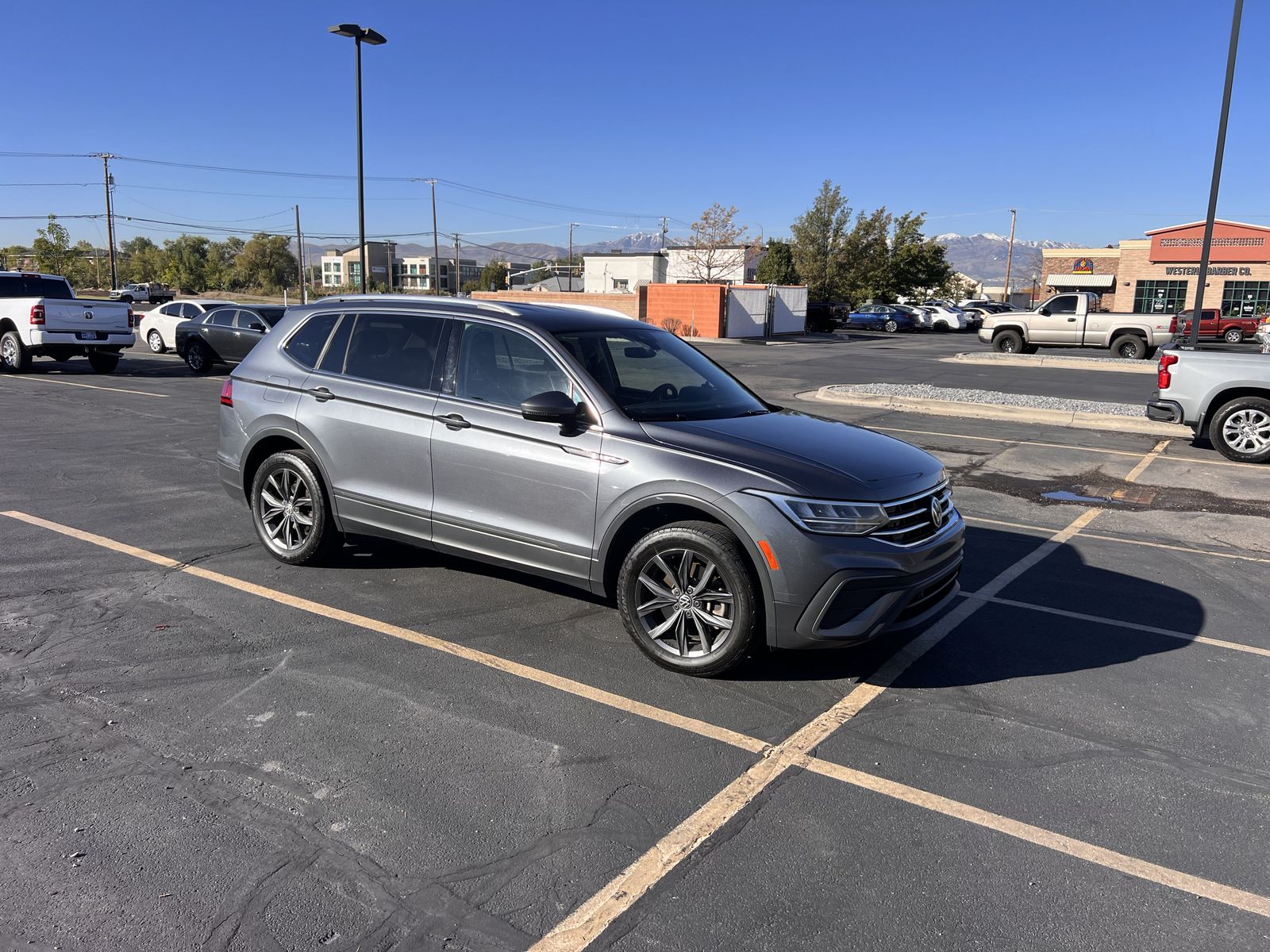 2022 Volkswagen Tiguan SE