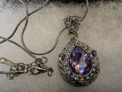 18K Gold Plated White Gold Snake Chain W/ Purple Pear Cut Stone