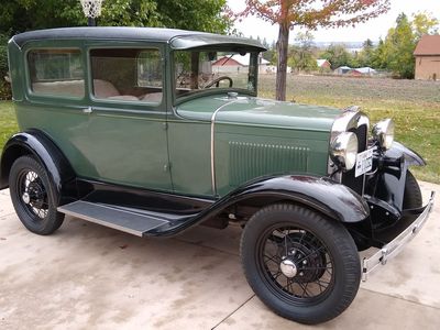 1930 Ford Antique