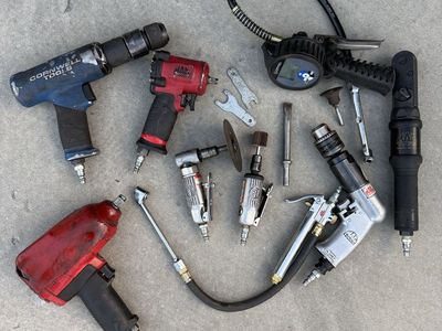 Mac Tools & Cornwell Tools Pneumatic Tool Lot: Impact Wrenches, Die Grinders, Air Ratchet, Tire Inflator