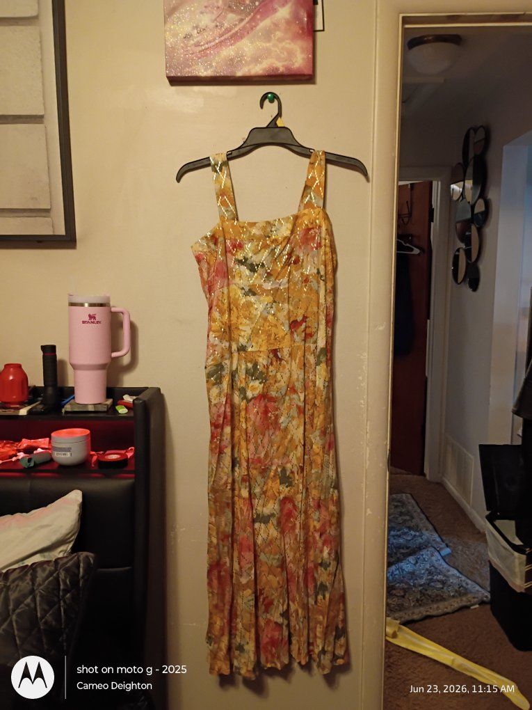 Floral Summer Midi Dress with Gold Sparkles - Women's Size M