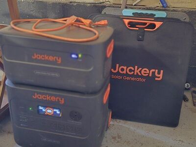 Jackery 2000 Plus w Extend Battery and Solar Panel