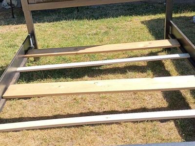 queen size bed frame