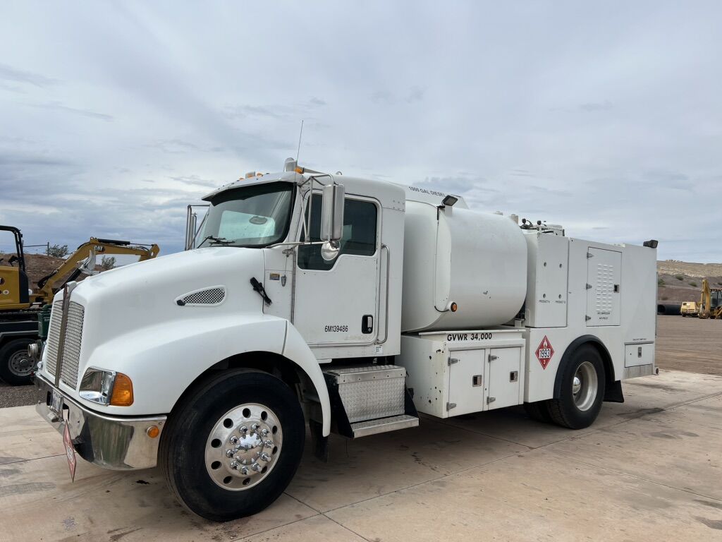 Clean Fuel Lube Truck