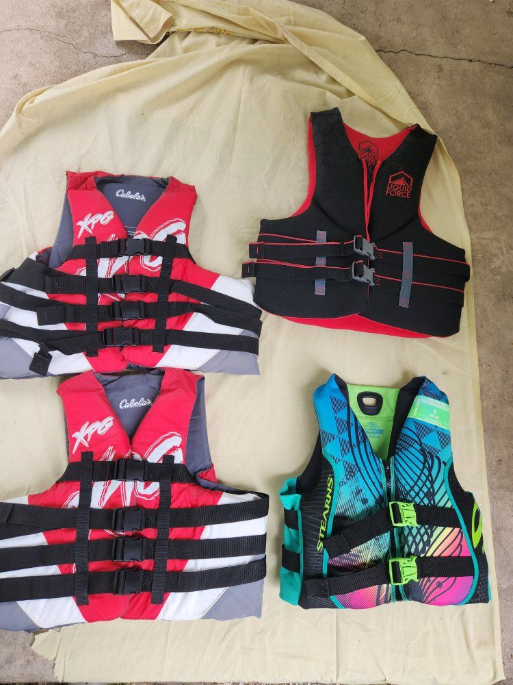 life vest, cabellas, Liquid Force, stearns, excellent condition