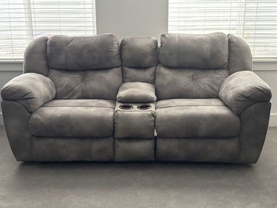 Power Reclining Loveseat with Console
