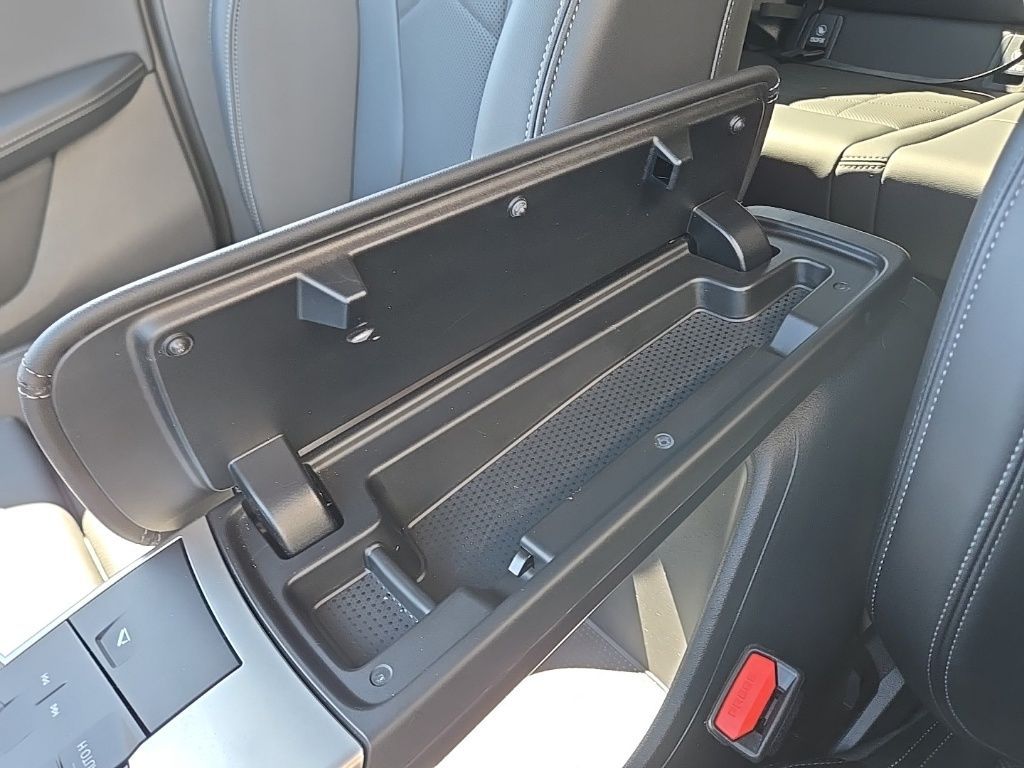 Main image 34