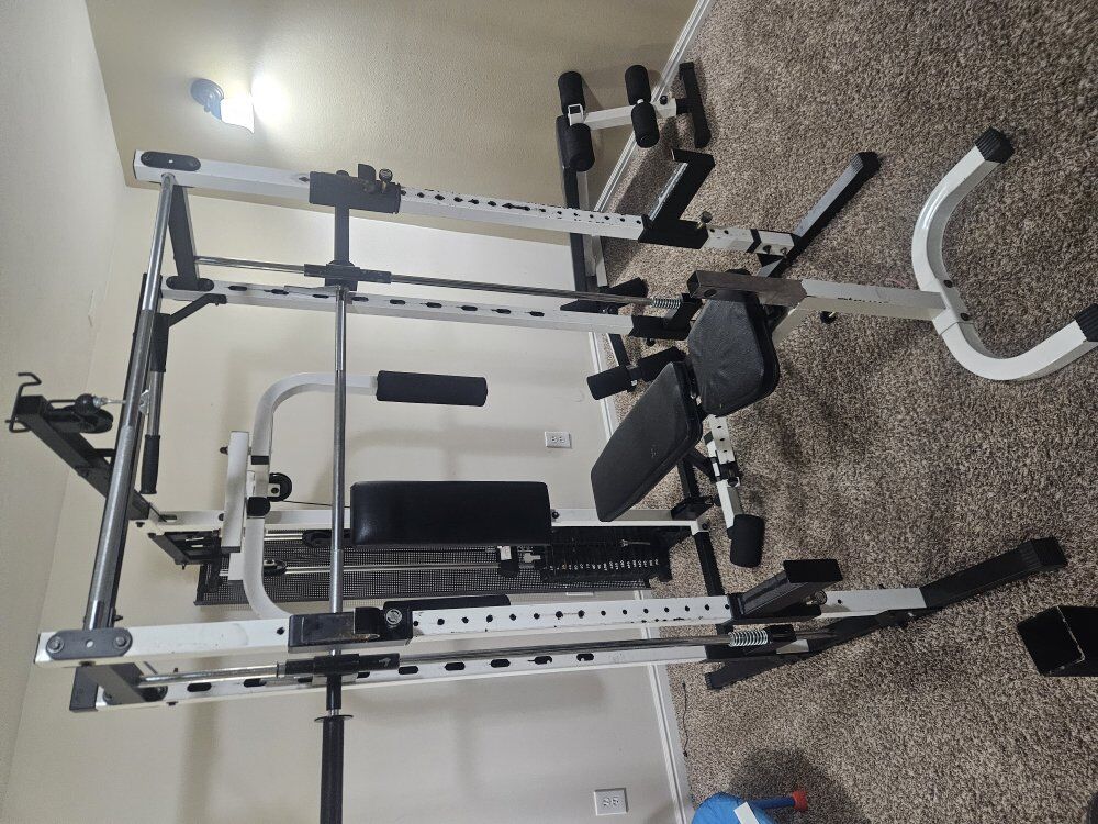 Smith machine/squat rack w/ benches & accessories