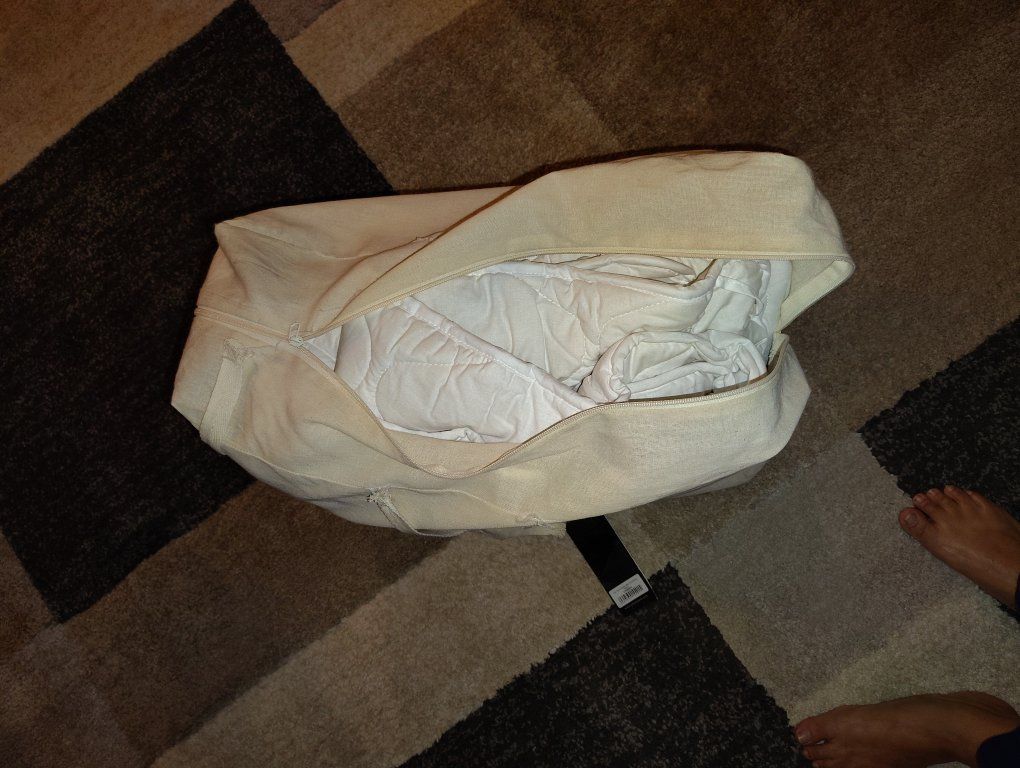 Main image 3