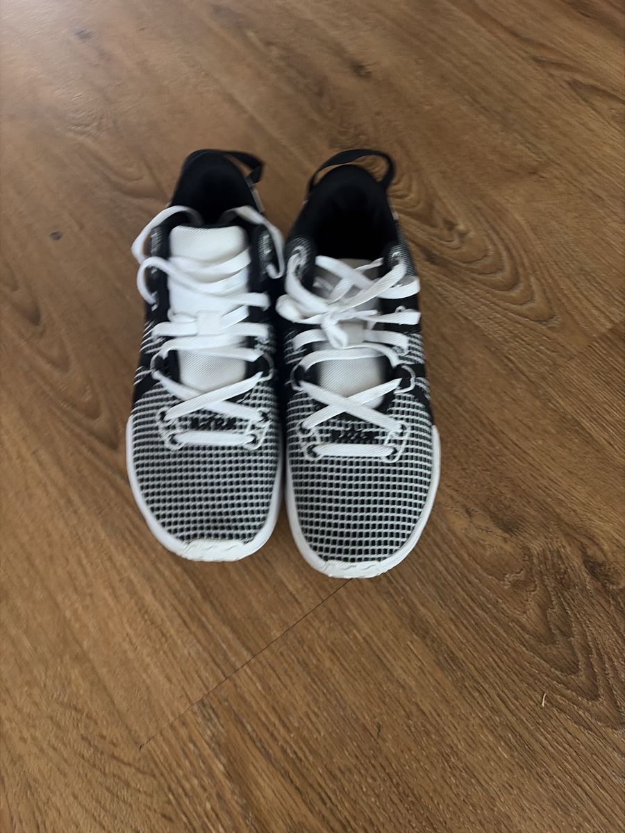 Nike Lebron Witness VII