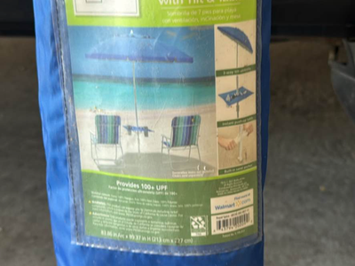 Mainstays Beach Umbrella with Tilt and Table