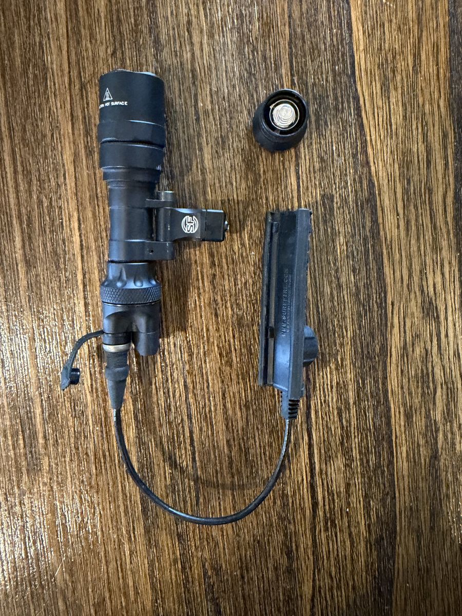 SureFire M300 Mini Scout Light with KE1H Head, DS00 Tailcap & SR07 Switch