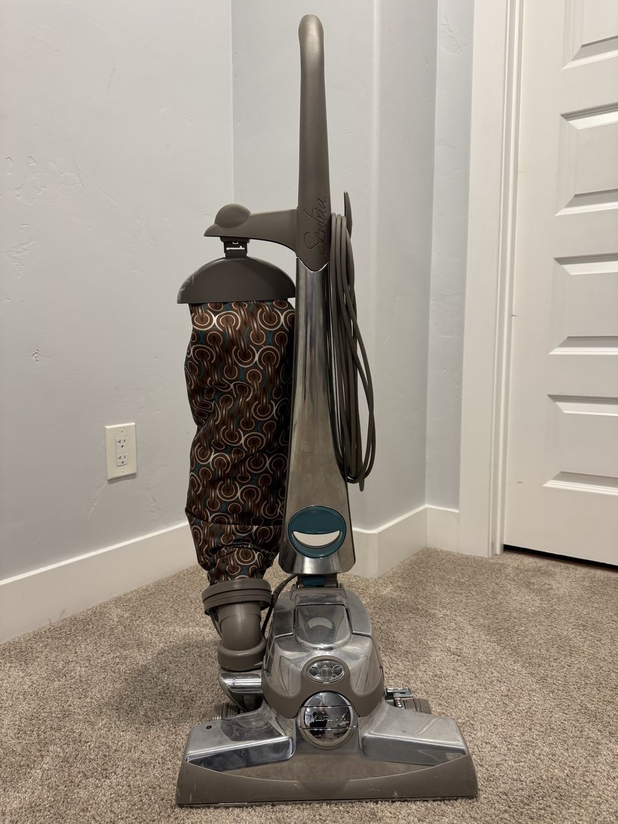 Kirby Vacuum Cleaner w/ Full Attachment Kit & Hose