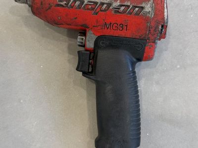 Snap-on 3/8" Drive Pneumatic Air Impact Wrench,
