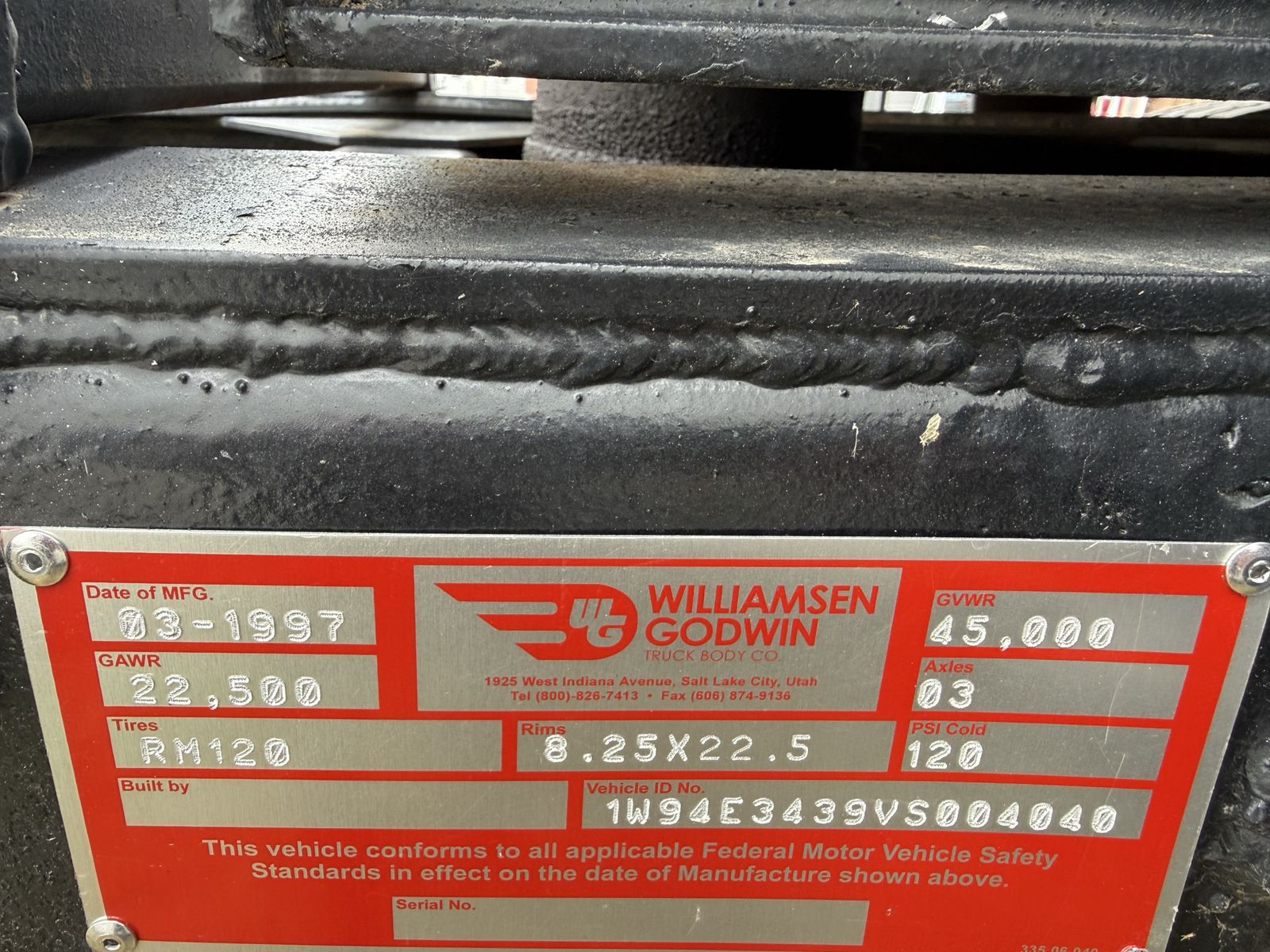 1997 3 axle pup trailer