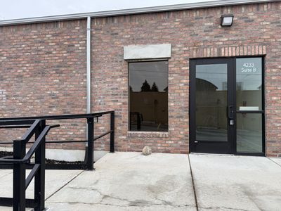 Commercial/Warehouse space for rent-Holladay UT $3800