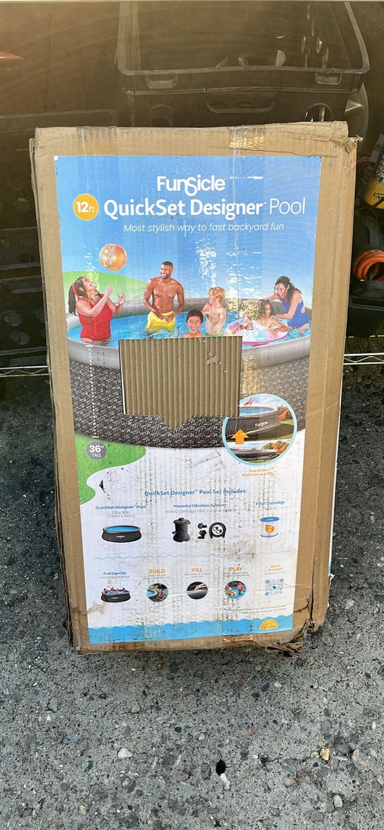 NEW FUNSICLE 12 FT DESIGNER POOL