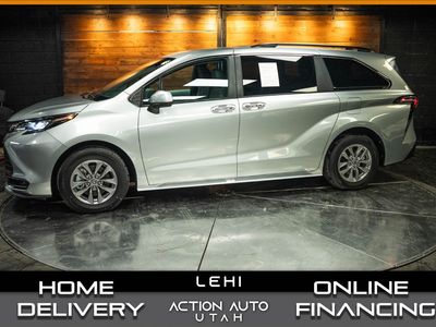 2025 Toyota Sienna XLE 8-Passenger
