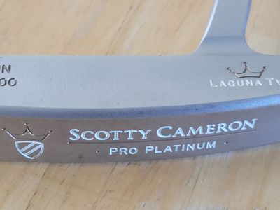 Scotty Cameron Pro Platinum Laguna 2 with headcover and original grip
