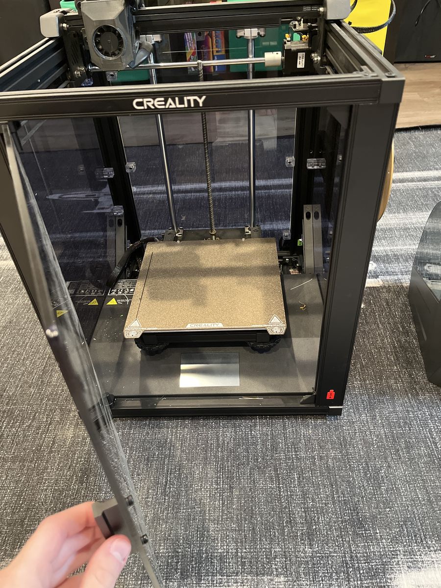 Creality Ender 5S1 3d Printer w/ filament and accessories