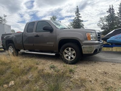 Used 2013GMC Sierra 1500 SLE Extended Cab Pickup Truck - 4WD, Good Condition