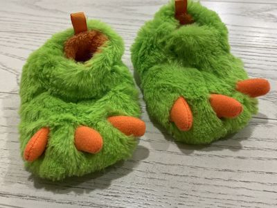 Wonder Nation Green Dinosaur Claw Baby Slippers - Size 2 Toddler